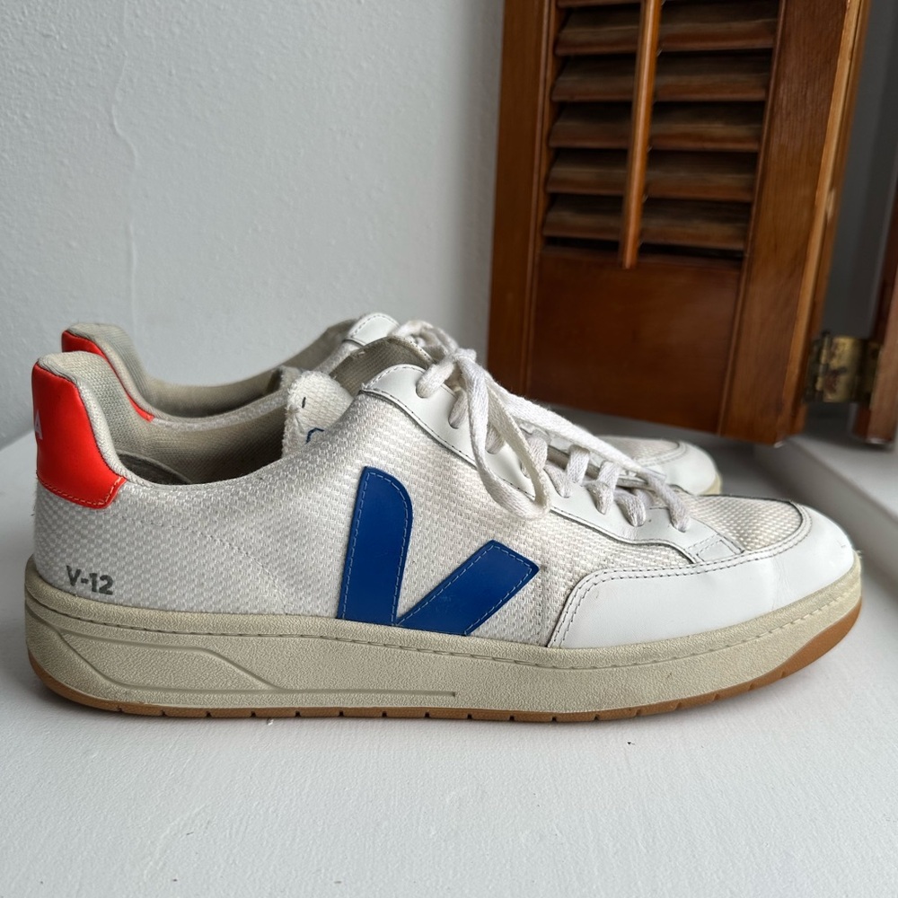 Veja V-12 (V 12) Sneakers